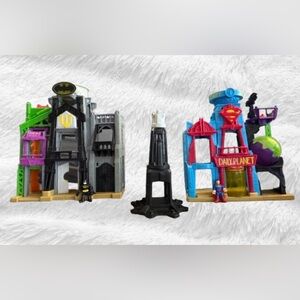 Imaginext DC  Super Friends Super Hero Flight City - 2 playsets!